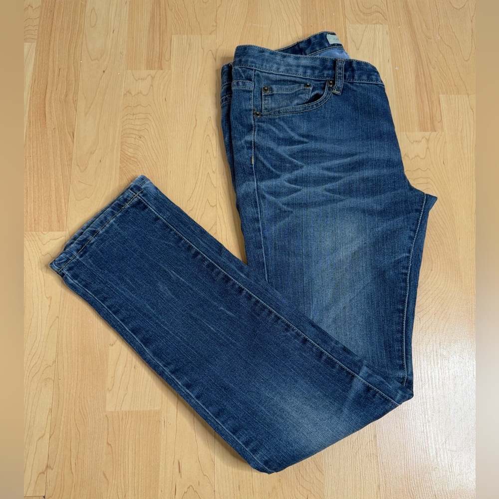 Jundol Women’s Size 30 Blue Denim Jeans Slim Straight Medium Wash - Picture 4 of 6